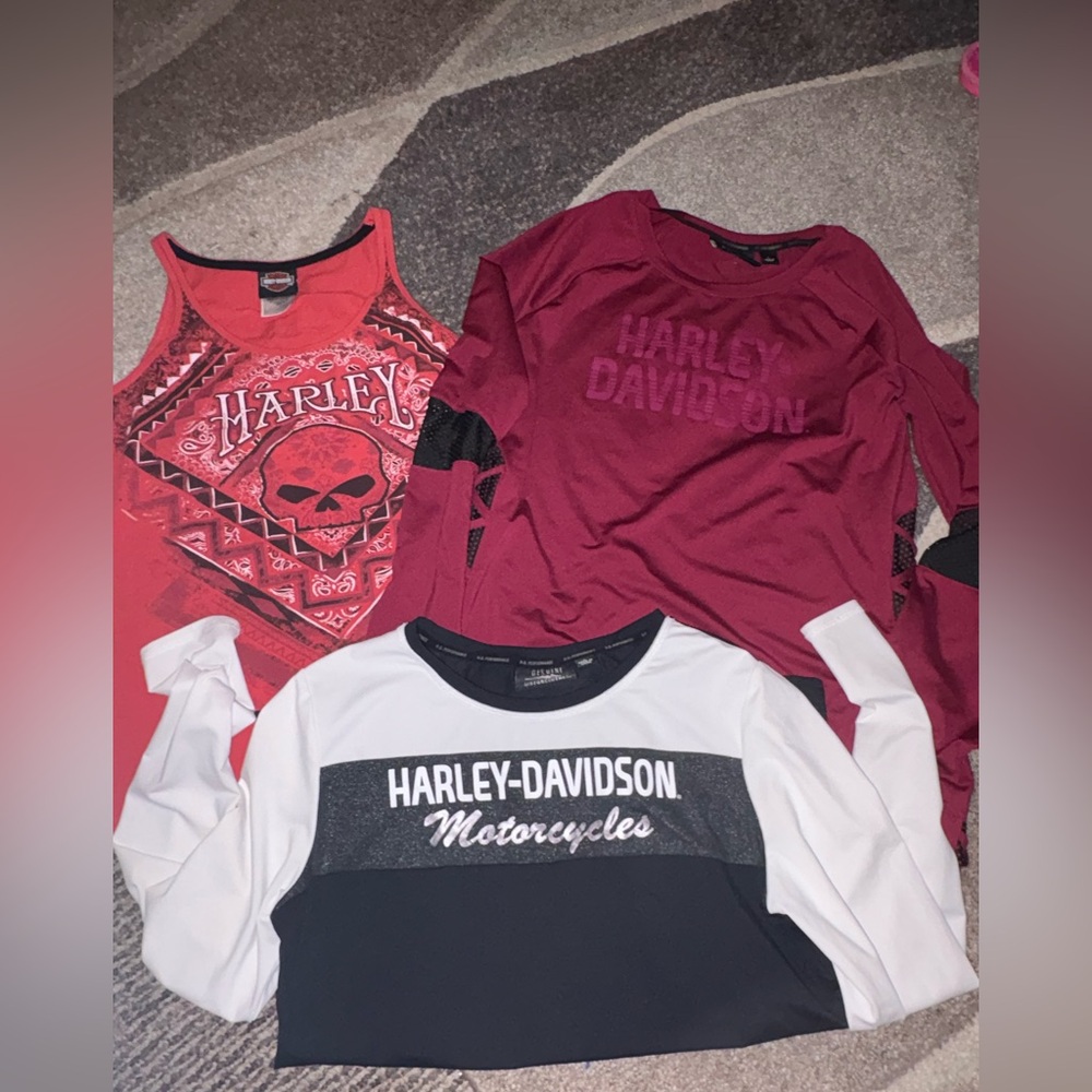 Harley-Davidson Women’s Large Top Bundle